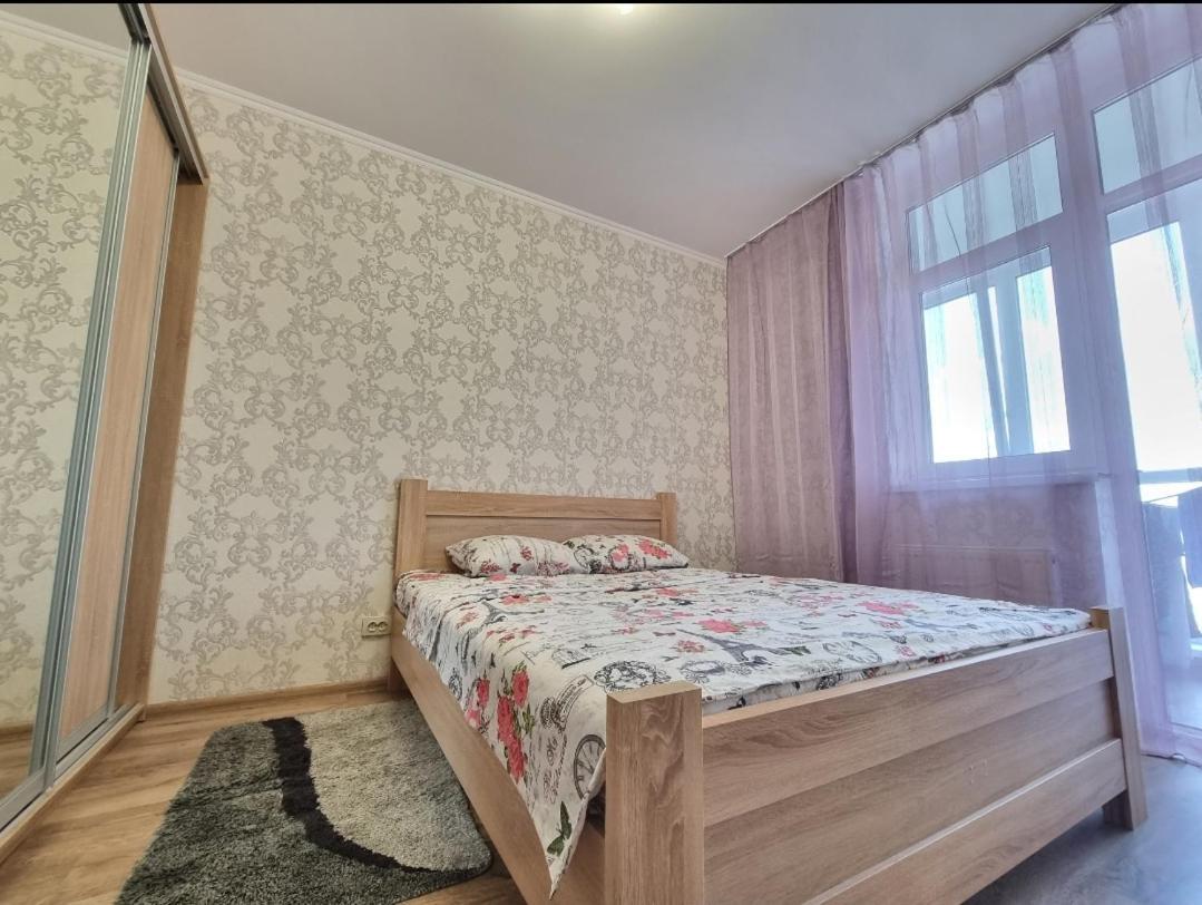 Квартира Метро Харківська, Позняки Жк Лебединий キエフ エクステリア 写真